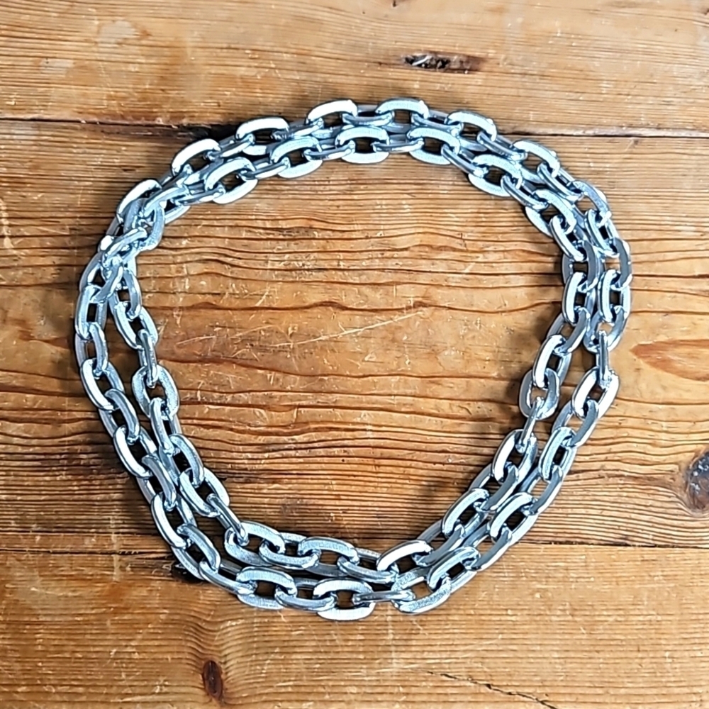 Vintage Silvertone Chain Link Necklace